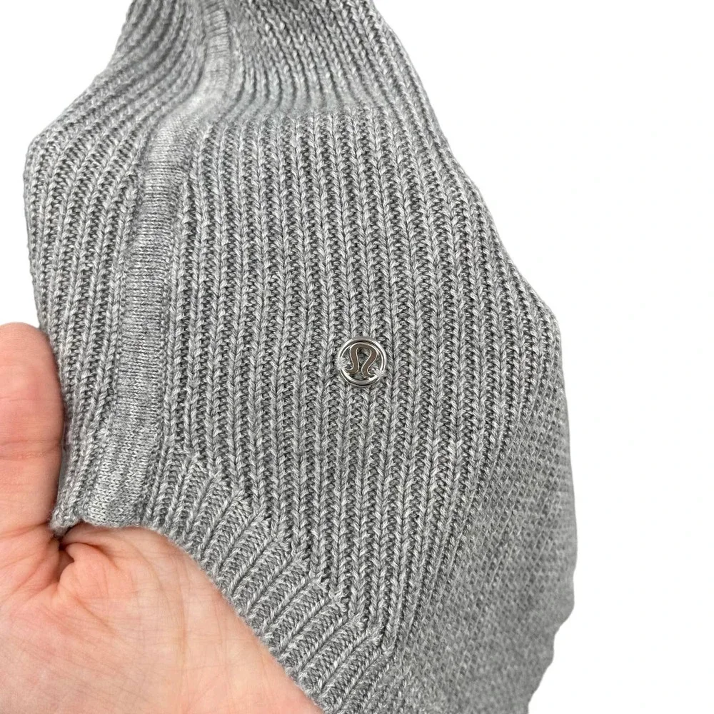 Lululemon Cabin Yogi Long Sleeve Pullover Sweater Heathered Grey Crewneck Size 0